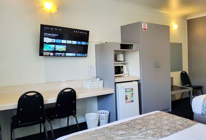 اتاق لوکس, Archer Park Motel