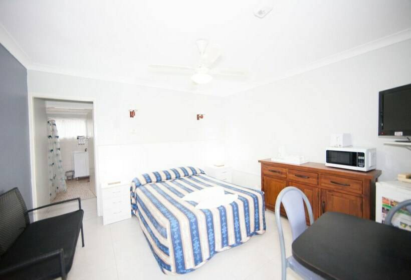 اتاق خانوادگی, Ballina Hi Craft Motel