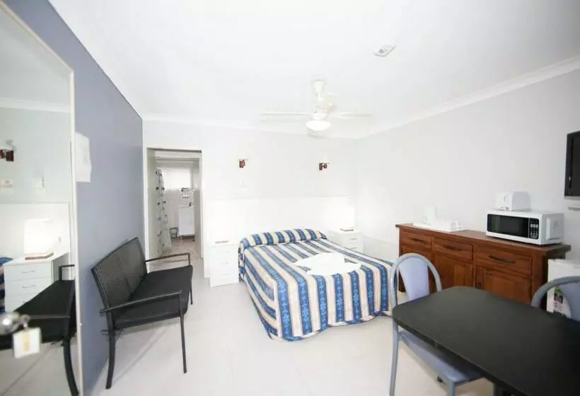 اتاق خانوادگی, Ballina Hi Craft Motel