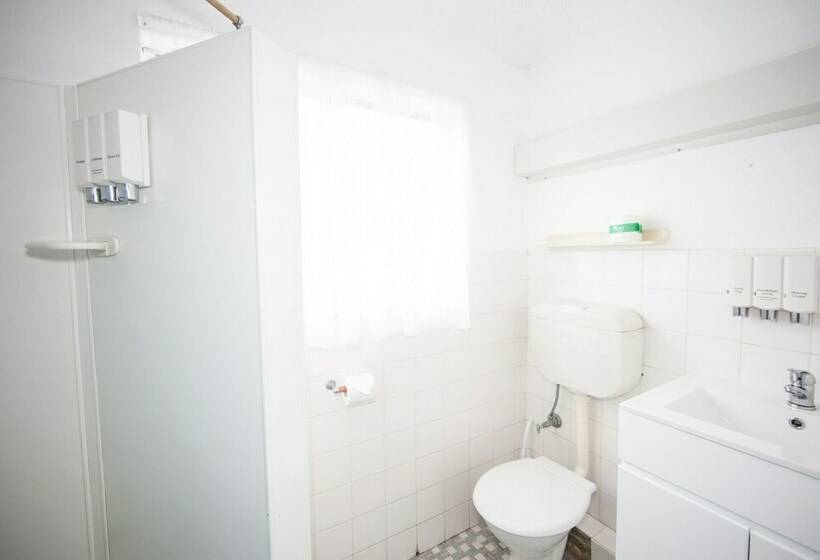 اتاق خانوادگی, Ballina Hi Craft Motel