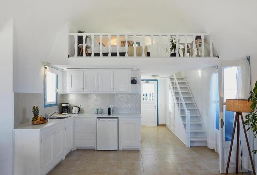 Suite con Idromassaggio, Athiri Santorini