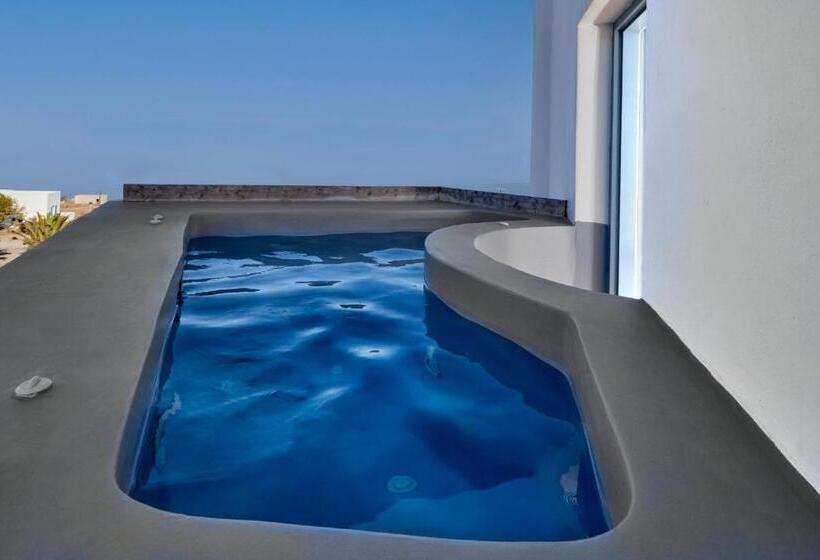带按摩浴盆的套房, Athiri Santorini