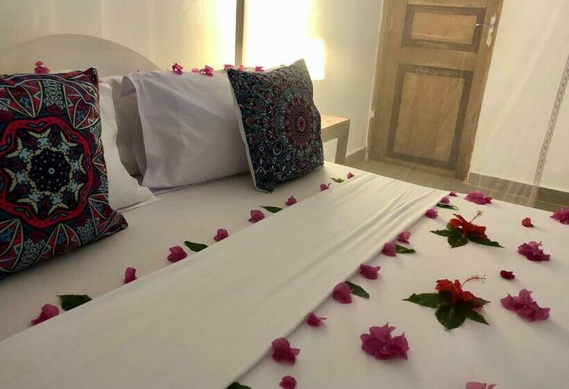 标准间带阳台, Bahati Villa