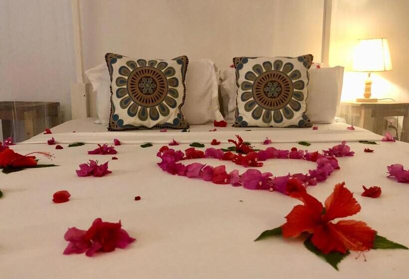 标准间带阳台, Bahati Villa