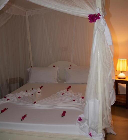 标准间带阳台, Bahati Villa