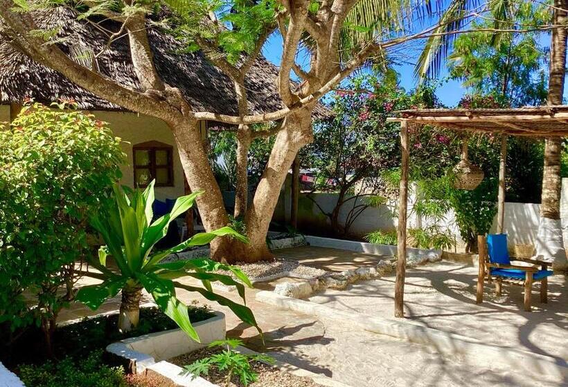 豪华洋房, Bahati Villa