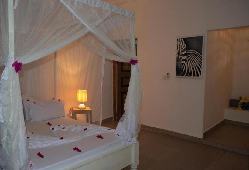 标准间带阳台, Bahati Villa