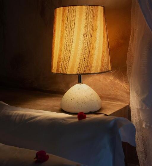 标准三人间, Bahati Villa