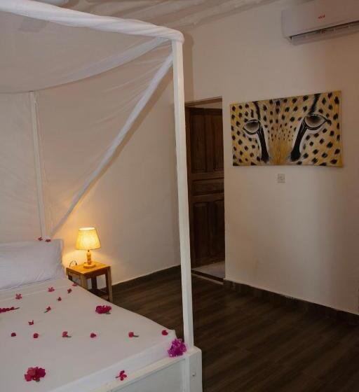 Номер Стандарт Трехместный, Bahati Villa