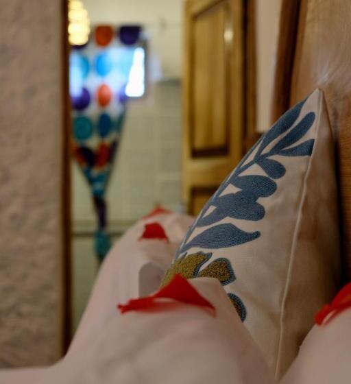 标准三人间, Bahati Villa