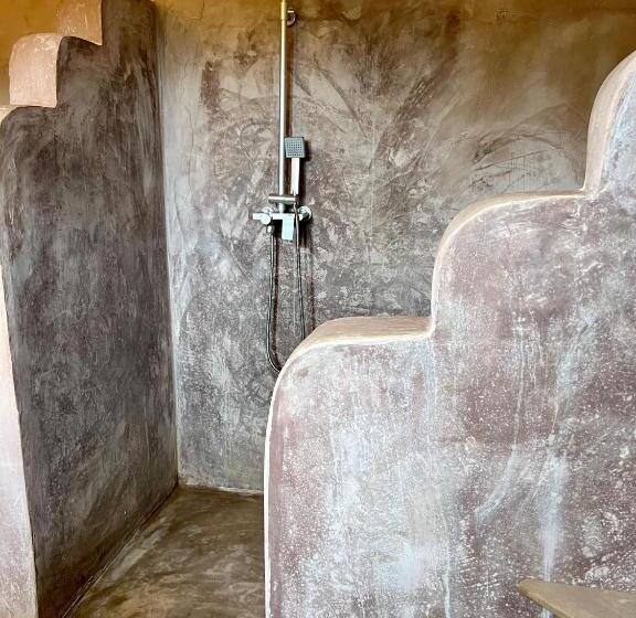 豪华洋房, Bahati Villa