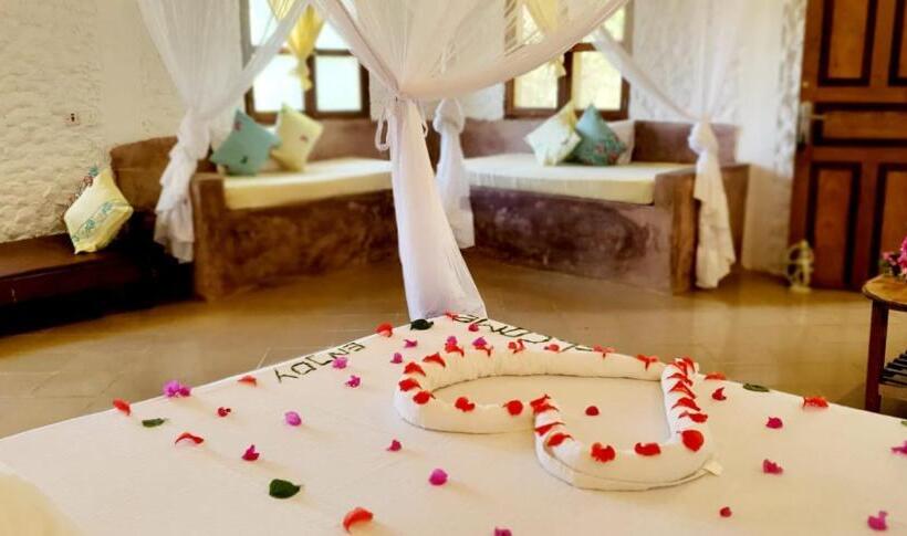 豪华洋房, Bahati Villa