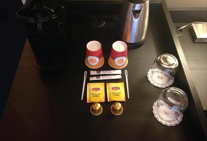 수피리어 싱글 룸, De France