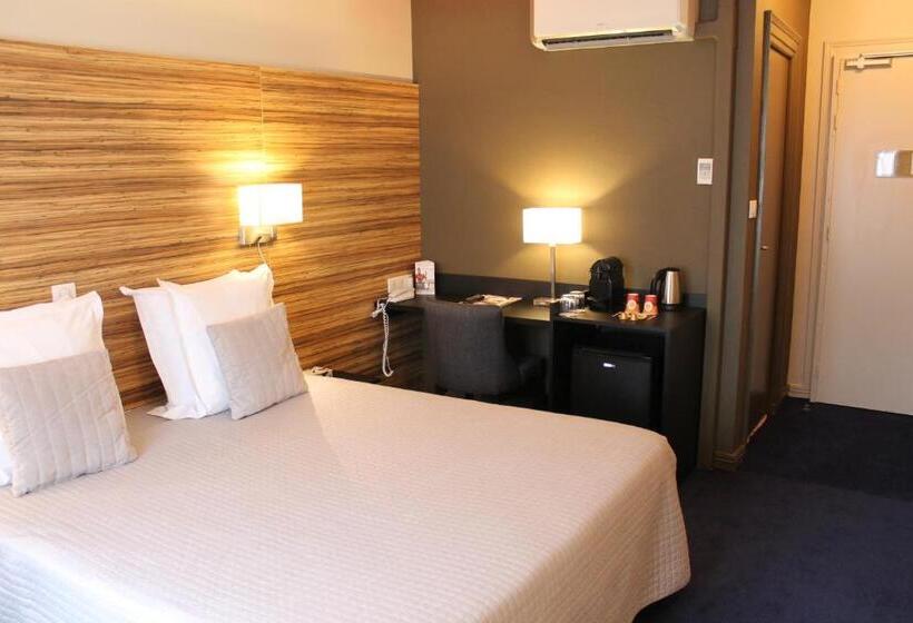 패밀리 룸, De France