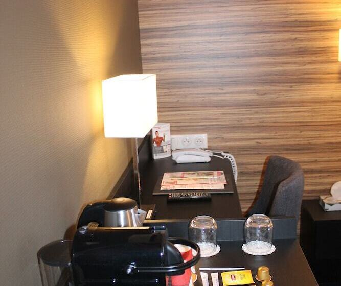 수피리어 룸, De France