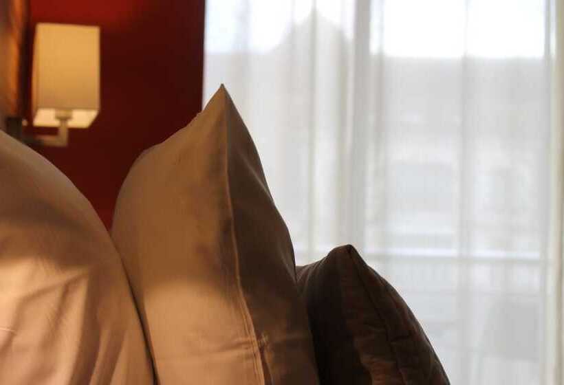 수피리어 룸, De France