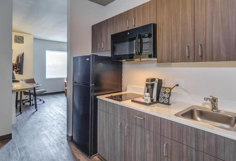 جناح ديلوكس سرير كينج, Holiday Inn & Suites Bellingham, An Ihg