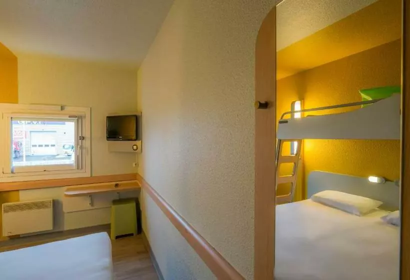 Deluxe Kolmen Hengen Huone, B&b Hotel Cergy Pierrelaye
