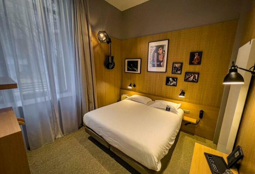 Классический Номер, Le Magic Hall