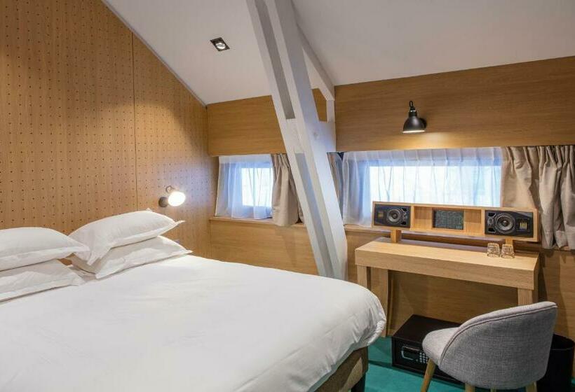 Классический Номер, Le Magic Hall