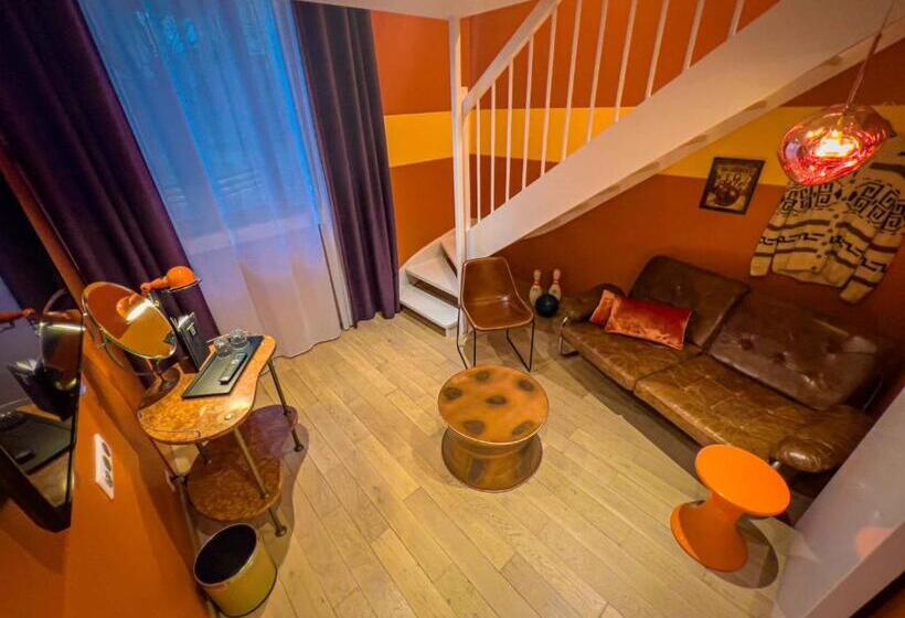 Номер Deluxe, Le Magic Hall