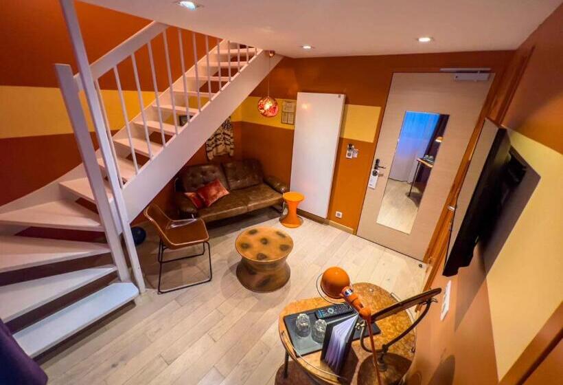 Номер Deluxe, Le Magic Hall