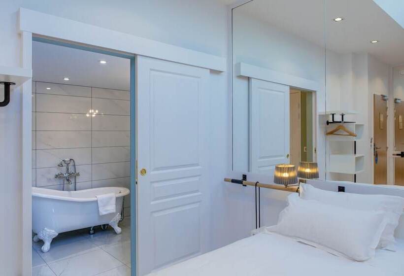 Классический Номер, Le Magic Hall