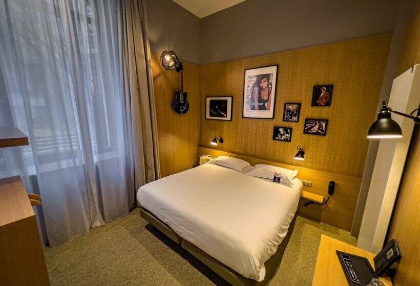 Классический Номер, Le Magic Hall