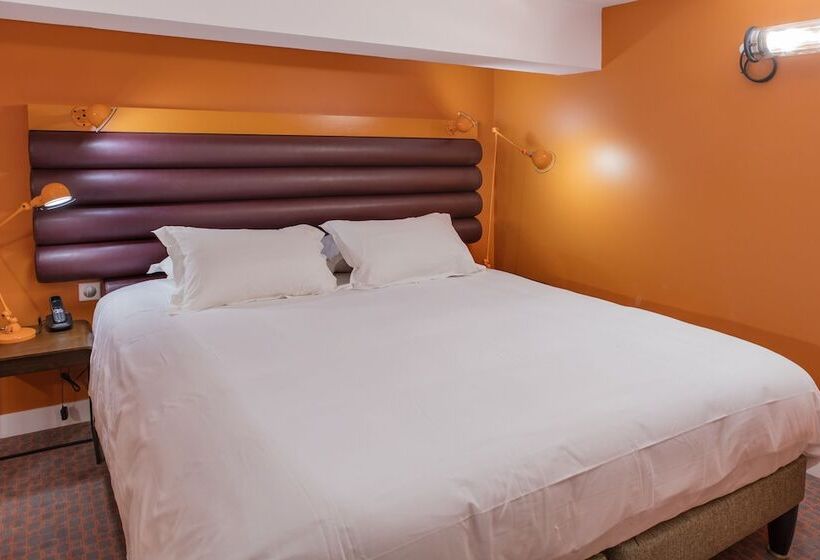 Номер Deluxe, Le Magic Hall