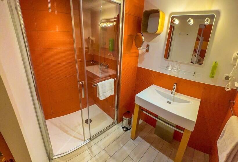 Номер Deluxe, Le Magic Hall