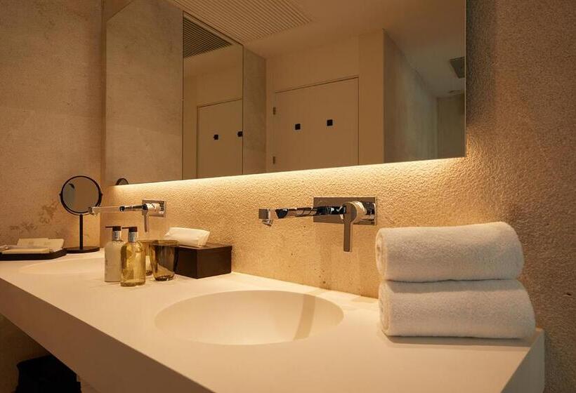 سوییت جونیور, Nakar