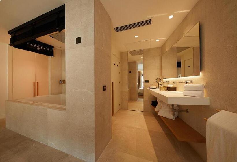 سوییت جونیور, Nakar