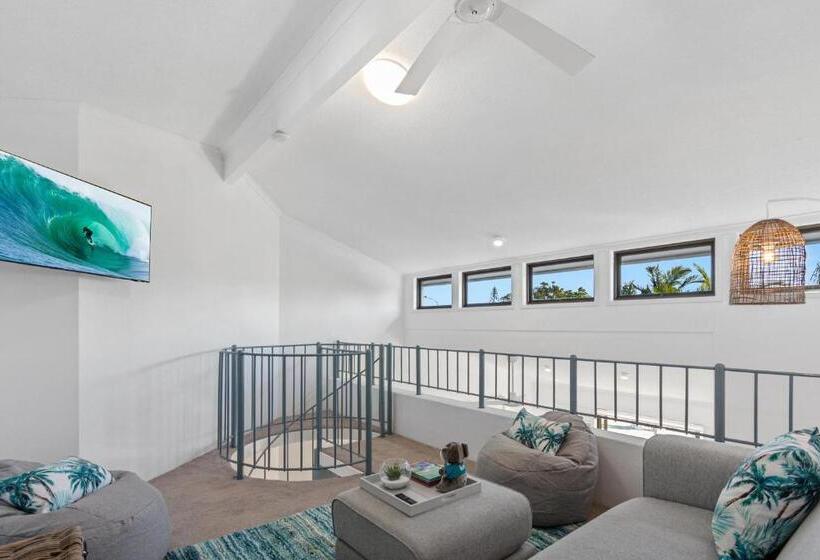 Апартаменты 2 Спальни, Noosa Boutique Apartments & Elkhorn Villas