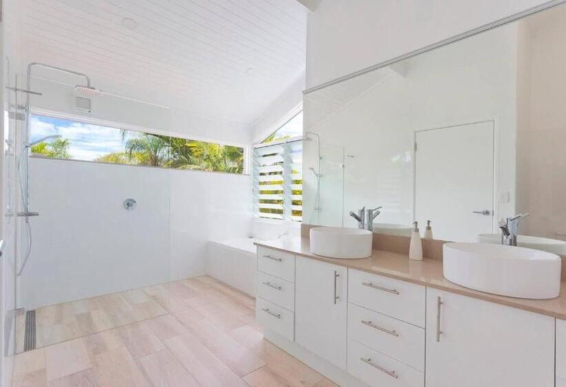 ویلای سوپریور 1 خوابه, Noosa Boutique Apartments & Elkhorn Villas