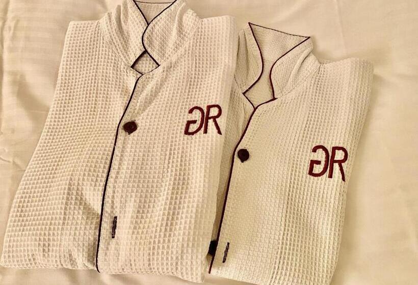 غرفة أساسية سرير مزدوج, Oita Regal