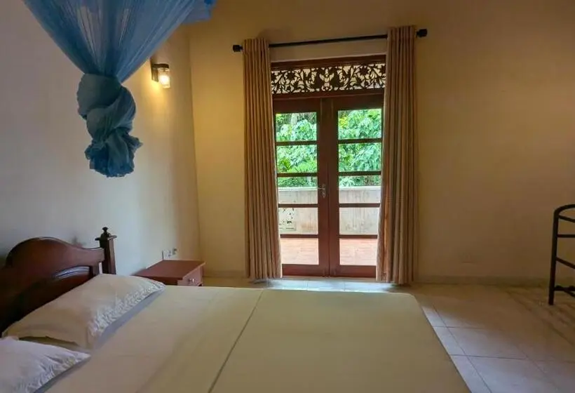 バルコニー付きデラックスルーム, Sakura Villa Bentota