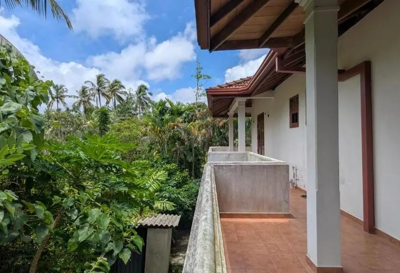 バルコニー付きデラックスルーム, Sakura Villa Bentota