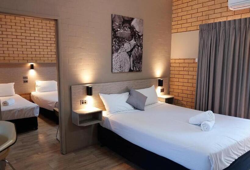 דירת משפחה, Tallarook Motor Inn