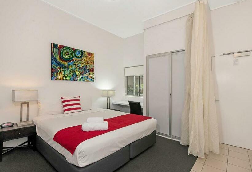 شقة غرفة واحدة, The Miro Apartments