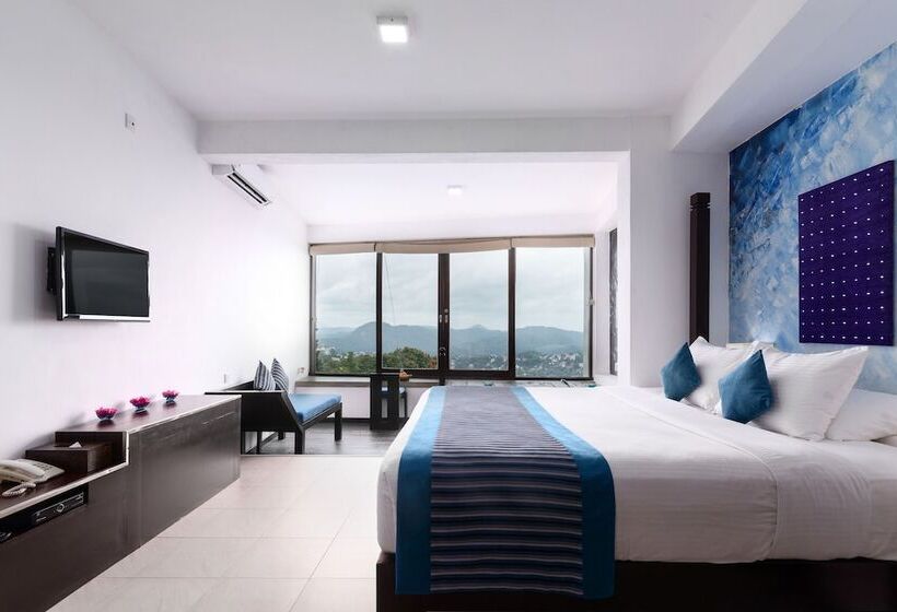 جناح جونيور, The Theva Residency