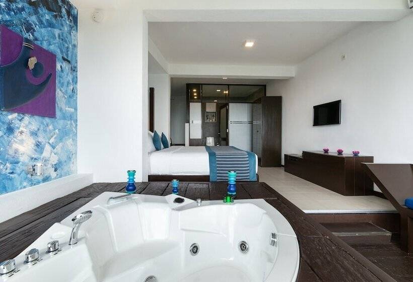 סוויטת ג'וניור, The Theva Residency