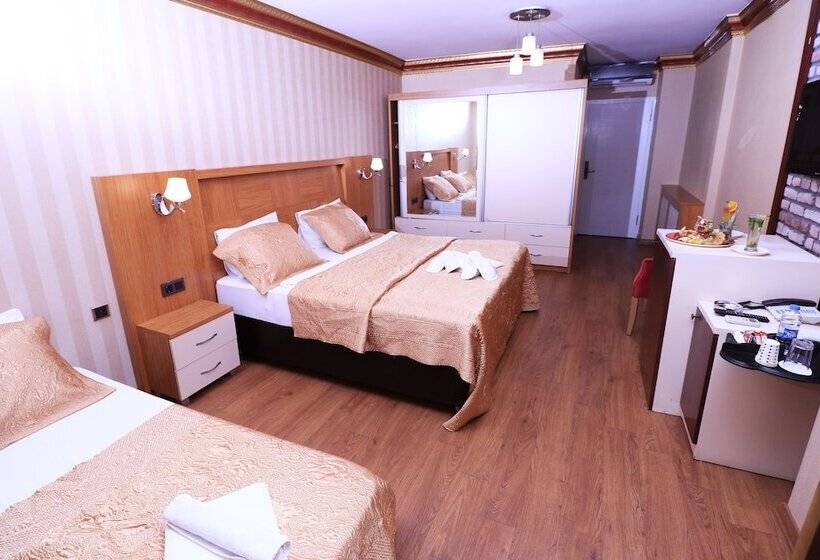 Camera Tripla Deluxe, Marvell City Otel