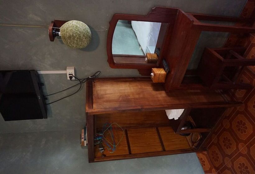 اتاق استاندارد, Mali House