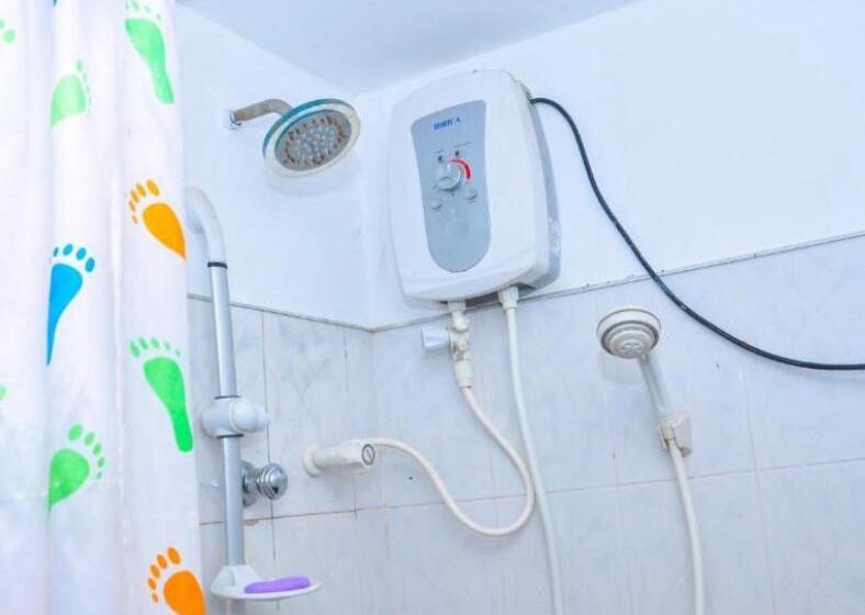 Номер Стандарт, Rock Cascade Tourist Home &cookery School