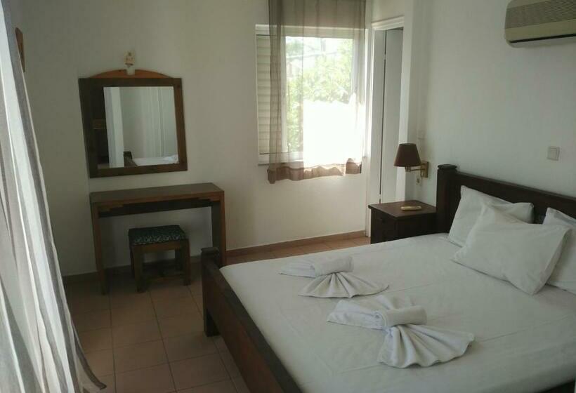 Apartamento 1 Dormitório Vista Mar, 9 Muses