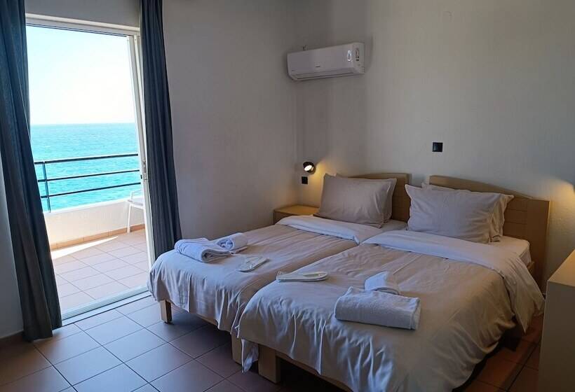 Escritório Estandar Vista Mar, 9 Muses