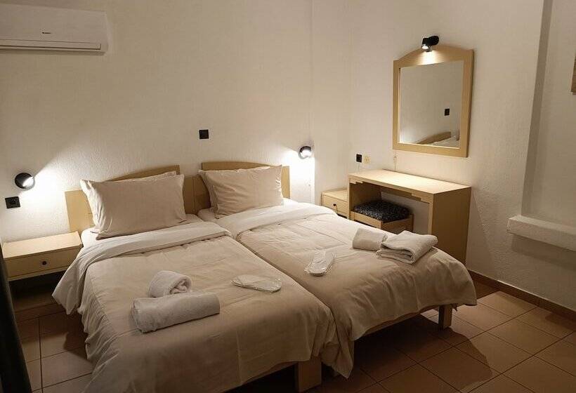 Escritório Estandar Vista Mar, 9 Muses