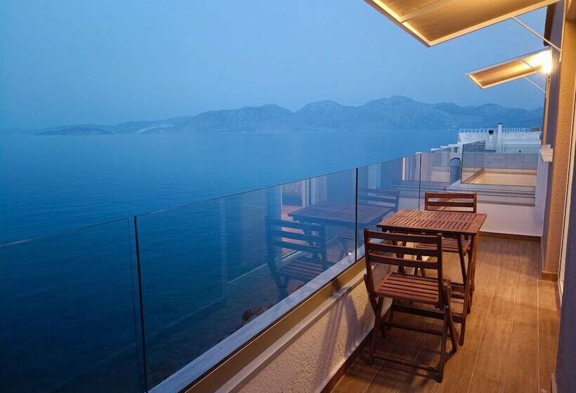 Apartamento Superior 1 Dormitório, 9 Muses