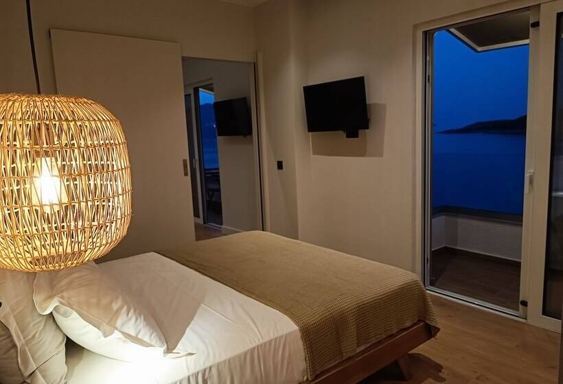 Apartamento Superior 1 Dormitório, 9 Muses