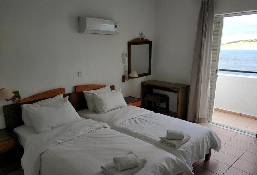 Apartamento 1 Dormitório Vista Mar, 9 Muses